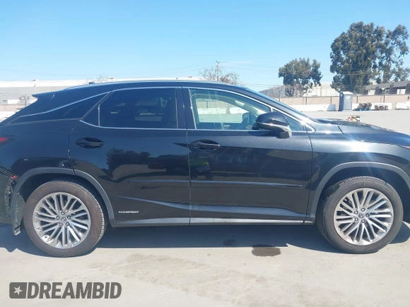 2020 Lexus RX with VIN 2T2JGMDA0LC048405, listed as a IAAI auction lot 41755505 with 62,542 mi miles. Bid and sale history available at carsss.com. Image 13.