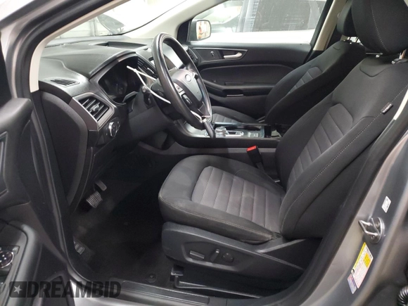 2020 Ford Edge SE z VIN 2FMPK4G9XLBA07766, wystawiony jako Copart lot #56852365 z przebiegiem 151 664 mil mil oraz Szkoda całkowita • Salvage title. Historia ofert i sprzedaży dostępna na DreamBid. Obrazek 7.