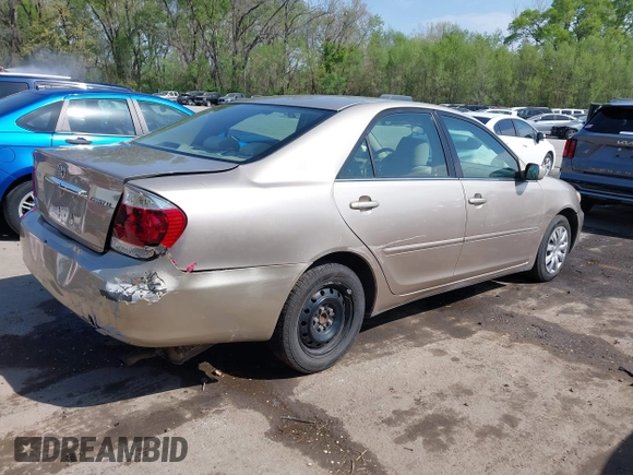 2006 Toyota Camry STD with VIN 4T1BE32K16U680241, listed as a IAAI auction lot 42002721 with 188,867 mi miles. Bid and sale history available at carsss.com. Image 4.