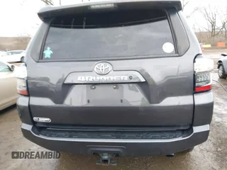 2018 Toyota 4Runner SR5 z VIN JTEBU5JR6J5487132, wystawiony jako IAAI lot #41673630 z przebiegiem 126 697 mil mil oraz . Historia ofert i sprzedaży dostępna na DreamBid. Obrazek 16.