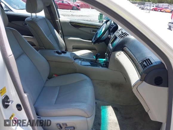 2007 Lexus LS 460 z VIN JTHBL46F175027870, wystawiony jako IAAI lot #42671694 z przebiegiem 197 941 mil mil oraz . Historia ofert i sprzedaży dostępna na DreamBid. Obrazek 5.