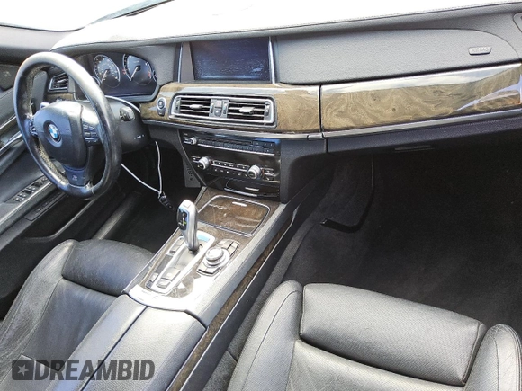 2013 BMW 7 Series 740Li with VIN WBAYE4C51DD137026, listed as a Copart auction lot 54016125 with 131,879 mi miles and Clean title. Bid and sale history available at DreamBid. Image 8.