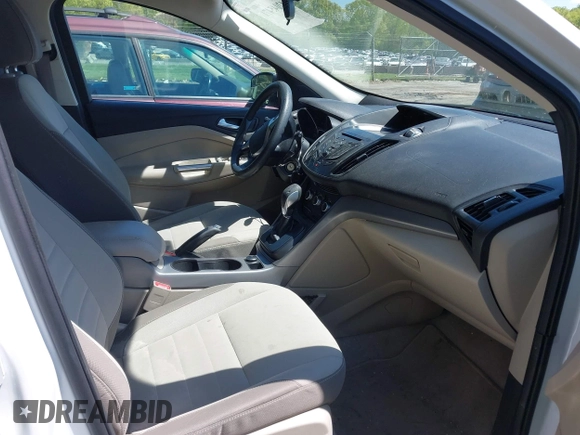 2015 Ford Escape SE with VIN 1FMCU0G97FUB08702, listed as a IAAI auction lot 42045471 with 190,782 mi miles and . Bid and sale history available at DreamBid. Image 5.