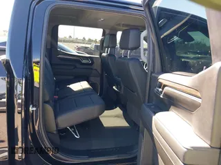 2024 Chevrolet Silverado 1500 RST with VIN 1GCUDEEL5RZ292632, listed as a IAAI auction lot 41307254 with 5,114 mi miles. Bid and sale history available at carsss.com. Image 8.