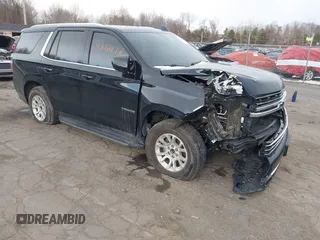 2021 Chevrolet Tahoe LT z VIN 1GNSKNKD2MR444988, wystawiony jako IAAI lot #41372873 z przebiegiem 45 731 mil mil oraz . Historia ofert i sprzedaży dostępna na DreamBid. Obrazek 1.