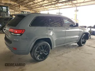 2020 Jeep Grand Cherokee Altitude z VIN 1C4RJEAGXLC405024, wystawiony jako Copart lot #58536155 z przebiegiem 67 441 mil mil oraz Szkoda całkowita • Salvage title. Historia ofert i sprzedaży dostępna na DreamBid. Obrazek 3.