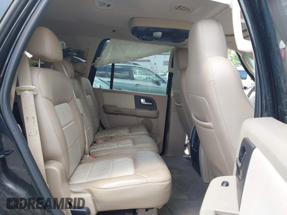 2003 Ford Expedition Eddie Bauer z VIN 1FMFU18L33LA11219, wystawiony jako IAAI lot #42279781 z przebiegiem Nie podano mil oraz . Historia ofert i sprzedaży dostępna na DreamBid. Obrazek 8.