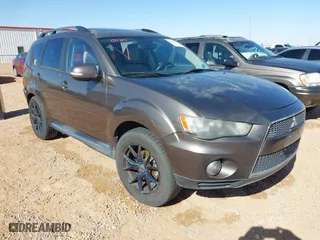 2012 Mitsubishi Outlander SE with VIN JA4AS3AW9CU004624, listed as a IAAI auction lot 41303185 with 189,122 mi miles. Bid and sale history available at carsss.com. Image 1.