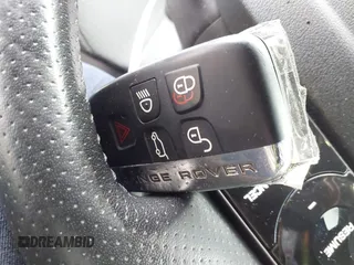 2019 Land Rover Range Rover Velar S с VIN SALYB2EXXKA798818, выставлен на аукционе IAAI как лот 41587624 с пробегом 106 401 миль миль и . История ставок и продаж доступна на DreamBid. Изображение 11.