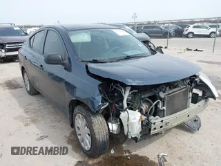2015 Nissan Versa SV with VIN 3N1CN7AP3FL853347, listed as a IAAI auction lot 41741056 with 100,353 mi miles. Bid and sale history available at carsss.com. Image 1.
