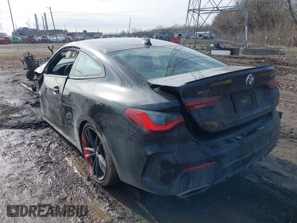 2021 BMW 4 Series M440i xDrive with VIN WBA13AR07MCF99133, listed as a IAAI auction lot 41532804 with 14,983 mi miles and . Bid and sale history available at DreamBid. Image 3.