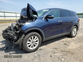 2019 Kia Sorento LX z VIN 5XYPG4A36KG523109, wystawiony jako Copart lot #57818015 z przebiegiem 154 730 mil mil oraz Szkoda całkowita • Salvage title. Historia ofert i sprzedaży dostępna na DreamBid. Obrazek 1.