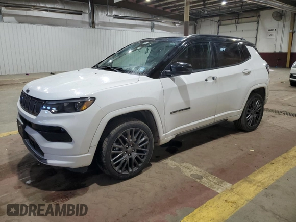 2022 Jeep Compass (RED) Edition с VIN 3C4NJDCB0NT181537, выставлен на аукционе Copart как лот 43697425 с пробегом 41 713 миль миль и Списание • Salvage title. История ставок и продаж доступна на DreamBid. Изображение 1.
