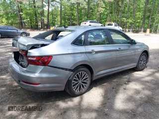 2020 Volkswagen Jetta S with VIN 3VWCB7BU8LM076922, listed as a IAAI auction lot 42123187 with 28,141 mi miles and . Bid and sale history available at DreamBid. Image 4.