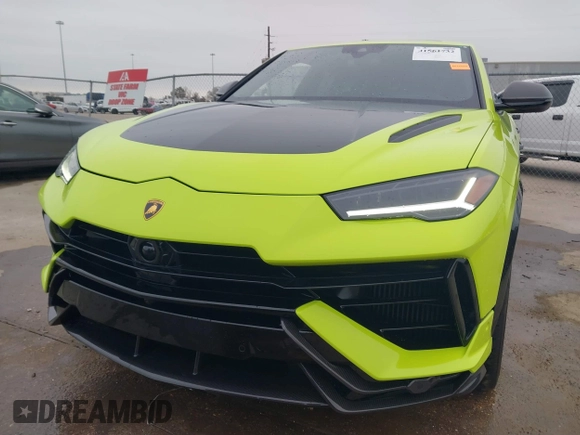 2024 Lamborghini Urus Performante z VIN ZPBUC3ZL1RLA32922, wystawiony jako IAAI lot #41561732 z przebiegiem 52 mil mil oraz . Historia ofert i sprzedaży dostępna na DreamBid. Obrazek 6.