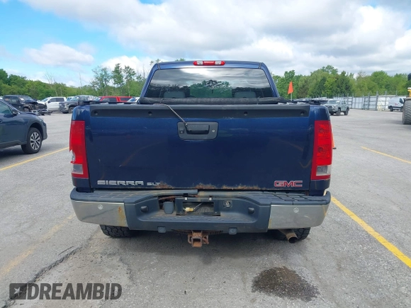 2009 GMC Sierra 1500 z VIN 2GTEK33Y391100131, wystawiony jako IAAI lot #42292487 z przebiegiem 197 968 mil mil oraz . Historia ofert i sprzedaży dostępna na DreamBid. Obrazek 16.
