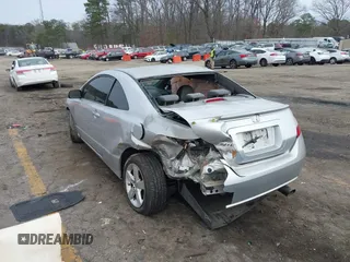 2008 Honda Civic EX-L z VIN 2HGFG12938H546744, wystawiony jako IAAI lot #41526059 z przebiegiem 232 981 mil mil oraz . Historia ofert i sprzedaży dostępna na DreamBid. Obrazek 3.