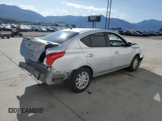 2016 Nissan Versa S with VIN 3N1CN7AP1GL895629, listed as a Copart auction lot 62347455 with 191,363 mi miles and Salvage title. Bid and sale history available at DreamBid. Image 3.