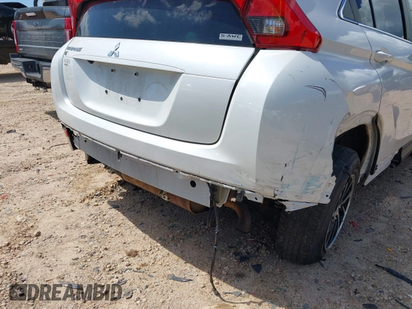 2020 Mitsubishi Eclipse Cross ES with VIN JA4AT3AA8LZ014629, listed as a IAAI auction lot 42192644 with 75,518 mi miles and . Bid and sale history available at DreamBid. Image 6.