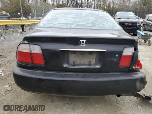 1997 Honda Accord LX with VIN 1HGCD5630VA028769, listed as a Copart auction lot 88500575 with 236,568 mi miles and Salvage Title. Bid and sale history available at carsss.com. Image 6.