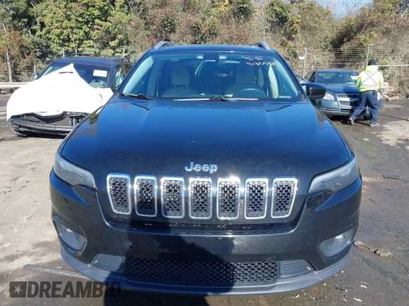 2019 Jeep Cherokee Latitude z VIN 1C4PJLCX3KD353480, wystawiony jako IAAI lot #41305389 z przebiegiem 88 326 mil mil oraz . Historia ofert i sprzedaży dostępna na DreamBid. Obrazek 13.