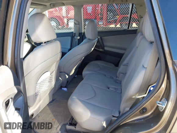 2011 Toyota RAV4 Ltd with VIN 2T3DK4DV0BW060285, listed as a IAAI auction lot 41677068 with 61,636 mi miles. Bid and sale history available at carsss.com. Image 8.