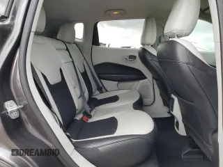 2019 Jeep Compass Latitude с VIN 3C4NJCBB8KT749475, выставлен на аукционе Copart как лот 57712415 с пробегом 43 119 миль миль и Списание • Salvage title. История ставок и продаж доступна на DreamBid. Изображение 11.