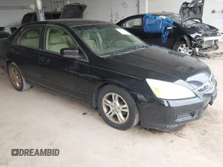2007 Honda Accord LX SE z VIN 1HGCM56307A192154, wystawiony jako IAAI lot #42491737 z przebiegiem 219 745 mil mil oraz . Historia ofert i sprzedaży dostępna na DreamBid. Obrazek 1.