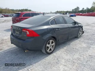 2013 Volvo S60 T5 Premier with VIN YV1612FS2D2193686, listed as a IAAI auction lot 41887293 with 100,612 mi miles. Bid and sale history available at carsss.com. Image 4.
