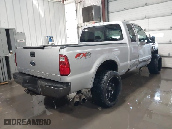 2008 Ford Super Duty F-250 SRW XL with VIN 1FTSX21R48ED49660, listed as a IAAI auction lot 41275675 with 193,731 mi miles. Bid and sale history available at carsss.com. Image 4.