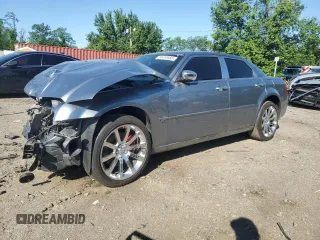 2007 Chrysler 300 C z VIN 2C3LA63H77H660352, wystawiony jako Copart lot #56465985 z przebiegiem 150 267 mil mil oraz Szkoda całkowita • Salvage title. Historia ofert i sprzedaży dostępna na DreamBid. Obrazek 1.