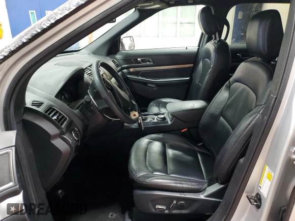 2018 Ford Explorer XLT with VIN 1FM5K8D87JGC82883, listed as a Copart auction lot 87643385 with 61,656 mi miles and Salvage Title. Bid and sale history available at carsss.com. Image 7.