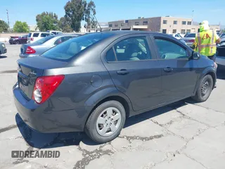 2016 Chevrolet Sonic LS с VIN 1G1JA5SG7G4183756, выставлен на аукционе IAAI как лот 42236517 с пробегом 121 479 миль миль и . История ставок и продаж доступна на DreamBid. Изображение 4.