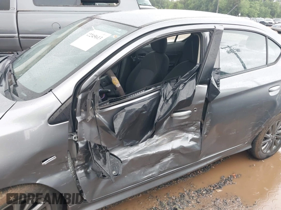 2019 Mitsubishi Mirage SE с VIN ML32F4FJ0KHF10566, выставлен на аукционе IAAI как лот 42245613 с пробегом 111 422 миль миль и . История ставок и продаж доступна на DreamBid. Изображение 6.