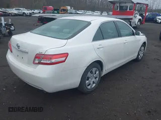 2011 Toyota Camry LE with VIN 4T4BF3EK3BR198945, listed as a IAAI auction lot 41879536 with 297,861 mi miles. Bid and sale history available at carsss.com. Image 4.
