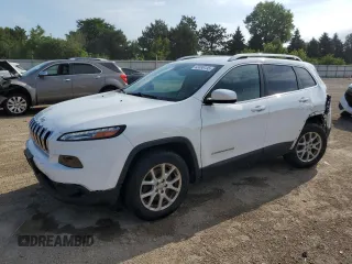 2017 Jeep Cherokee Latitude с VIN 1C4PJMCS6HW571419, выставлен на аукционе Copart как лот 62496135 с пробегом 150 691 миль миль и Списание • Salvage title. История ставок и продаж доступна на DreamBid. Изображение 1.