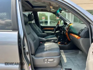 2004 Lexus GX 470 z VIN JTJBT20X940060144, wystawiony jako Copart lot #60893715 z przebiegiem 303 468 mil mil oraz Czysty tytuł • Clean title. Historia ofert i sprzedaży dostępna na DreamBid. Obrazek 5.