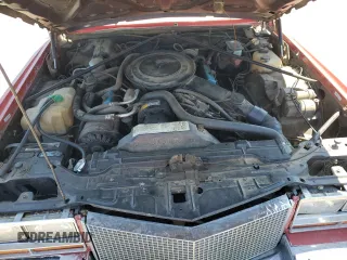 1981 Cadillac Eldorado z VIN 1G6AL5799BE630301, wystawiony jako Copart lot #55995155 z przebiegiem 49 072 mil mil oraz Tytuł czysty. Historia ofert i sprzedaży dostępna na DreamBid. Obrazek 11.