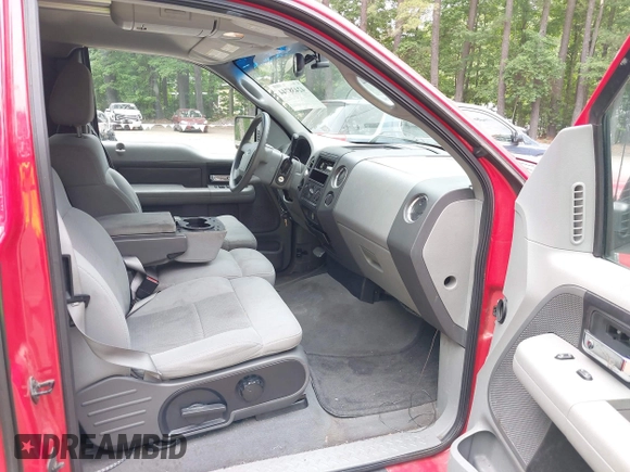2004 Ford F-150 STX with VIN 1FTRX12W24NA78394, listed as a IAAI auction lot 42438744 with 212,189 mi miles and . Bid and sale history available at DreamBid. Image 5.
