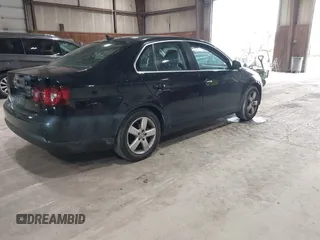 2009 Volkswagen Jetta SE с VIN 3VWRZ71K39M163576, выставлен на аукционе IAAI как лот 42249888 с пробегом 125 224 миль миль и . История ставок и продаж доступна на DreamBid. Изображение 4.