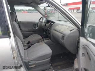 2000 Suzuki Grand Vitara JLX with VIN JS3TD62V5Y4117740, listed as a IAAI auction lot 42088696 with 166,484 mi miles. Bid and sale history available at carsss.com. Image 5.