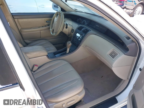 2001 Toyota Avalon XL z VIN 4T1BF28B31U159772, wystawiony jako IAAI lot #41622587 z przebiegiem 175 456 mil mil oraz . Historia ofert i sprzedaży dostępna na DreamBid. Obrazek 5.