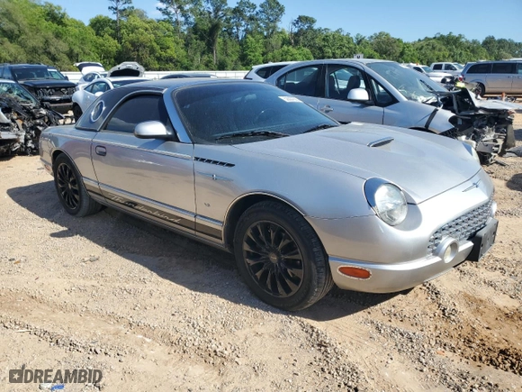 2004 Ford Thunderbird Deluxe with VIN 1FAHP60A84Y103027, listed as a Copart auction lot 52637635 with 87,160 mi miles and Clean Title. Bid and sale history available at carsss.com. Image 4.
