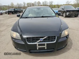 2010 Volvo C70 with VIN YV1672MC4AJ093259, listed as a Copart auction lot 54102895 with 151,914 mi miles and Clean Title. Bid and sale history available at carsss.com. Image 5.
