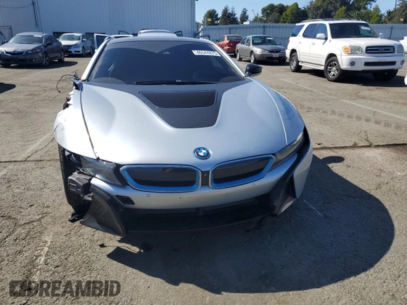 2017 BMW i8 z VIN WBY2Z2C37HV676698, wystawiony jako Copart lot #46544875 z przebiegiem 76 543 mil mil oraz Szkoda całkowita • Salvage title. Historia ofert i sprzedaży dostępna na DreamBid. Obrazek 5.