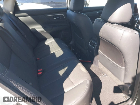2018 Nissan Altima 2.5 SR with VIN 1N4AL3AP8JC188779, listed as a IAAI auction lot 41735197 with 41,229 mi miles. Bid and sale history available at carsss.com. Image 8.