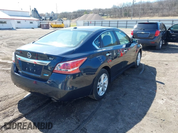 2013 Nissan Altima SV with VIN 1N4AL3AP3DC219229, listed as a IAAI auction lot 41875840 with 141,834 mi miles and . Bid and sale history available at carsss.com. Image 4.