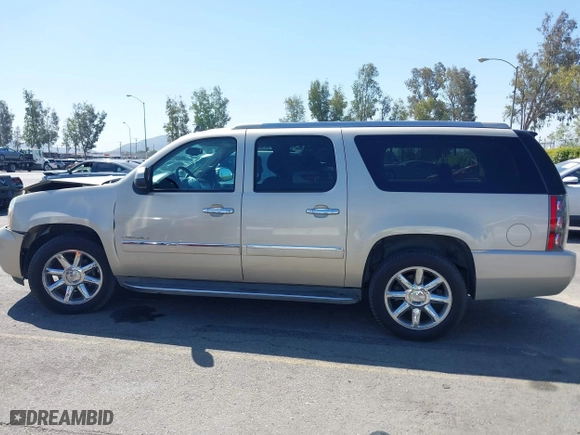 2013 GMC Yukon XL Denali with VIN 1GKS2MEF2DR244780, listed as a IAAI auction lot 41994097 with 65,477 mi miles. Bid and sale history available at carsss.com. Image 14.