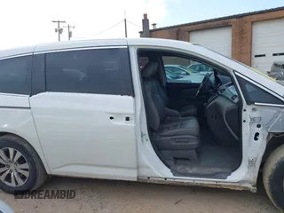 2015 Honda Odyssey EX-L z VIN 5FNRL5H61FB055684, wystawiony jako IAAI lot #42013480 z przebiegiem 221 381 mil mil oraz . Historia ofert i sprzedaży dostępna na DreamBid. Obrazek 14.