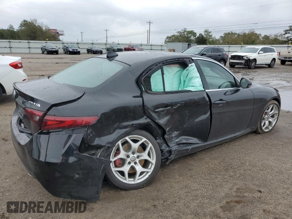 2018 Alfa Romeo Giulia Ti Lusso z VIN ZARFAEEN7J7591242, wystawiony jako Copart lot #76431503 z przebiegiem 64 000 mil mil oraz Nie do naprawy • Non repairable. Historia ofert i sprzedaży dostępna na DreamBid. Obrazek 3.